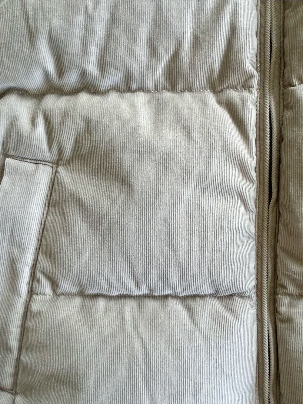 Vuori Carmel Corduroy Puffer Jacket Small S Cream Ivory RDS Down Cropped Zip Coa - Picture 9 of 11